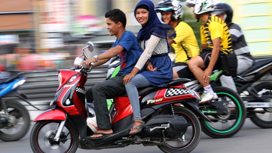 Indonesia Motorbike S_Leff.jpg